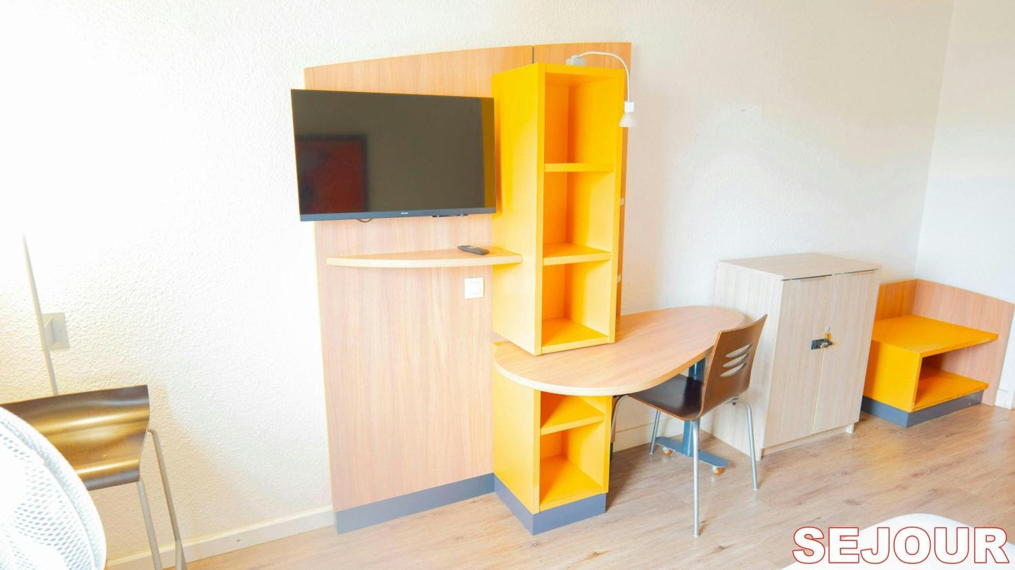 Apartamento Paris Retreat 5 Minutes From Hoche Metroparking Pantin Exterior foto
