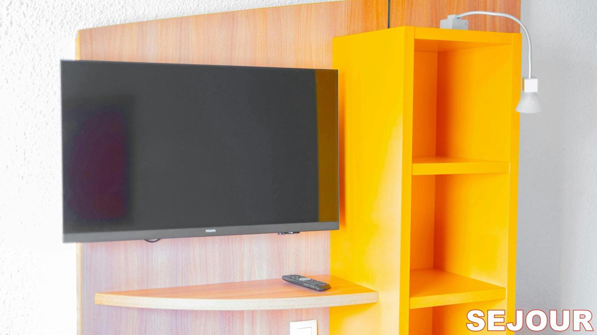 Apartamento Paris Retreat 5 Minutes From Hoche Metroparking Pantin Exterior foto